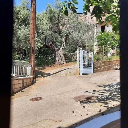 Villa Et In Arkadia Ego Leonídion Exterior foto